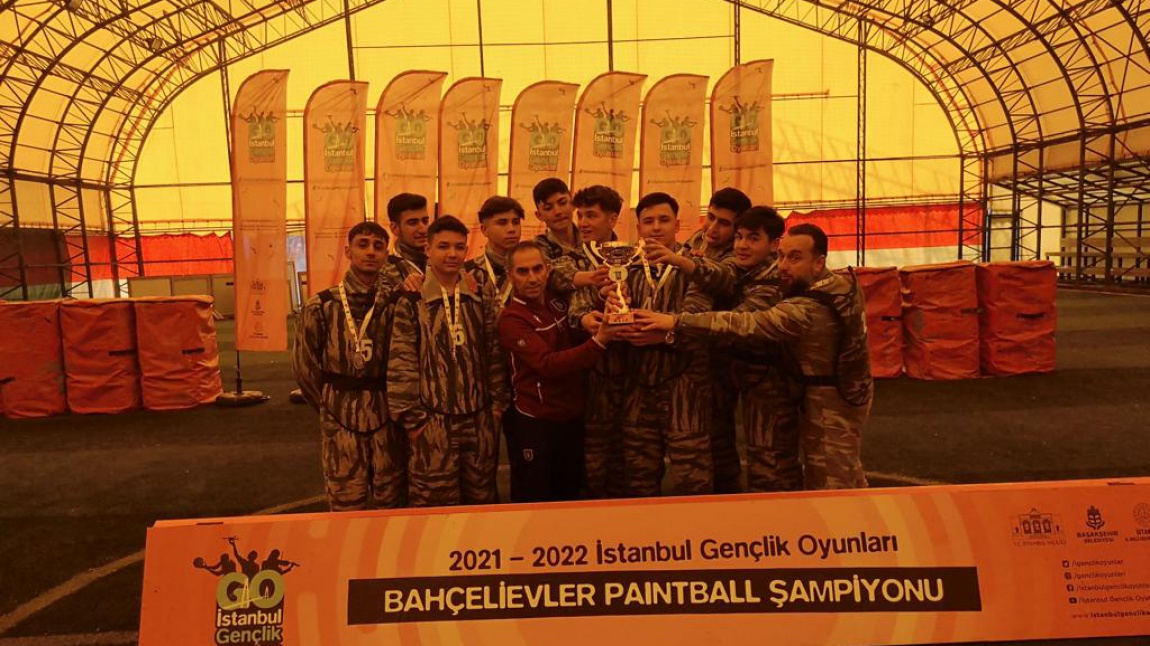 Öğrencilerimiz 2021-2022 İstanbul Gençlik Oyunları Bahçelievler Şampiyonu oldu.
